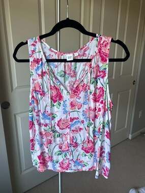 Sleeveless Blouses GAP All Regular Sizes 100% rayon Viscose Multi Color NWT